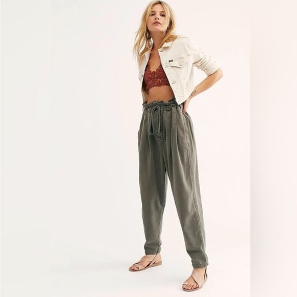 Free People Margate Pleated Trouser - Picture 1 of 9